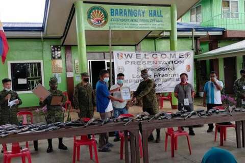 Lanao Del Sur Town Officials Surrendered Loose Firearms