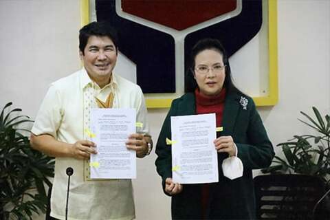 DSWD and PAO on MOA Free Legal Services for Solo Parents
